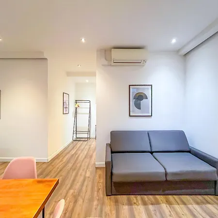 Urbanflat 211 - Large For 4 In The Center Of Appartement Parijs