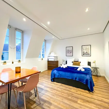 Urbanflat 211 - Large For 4 In The Center Of